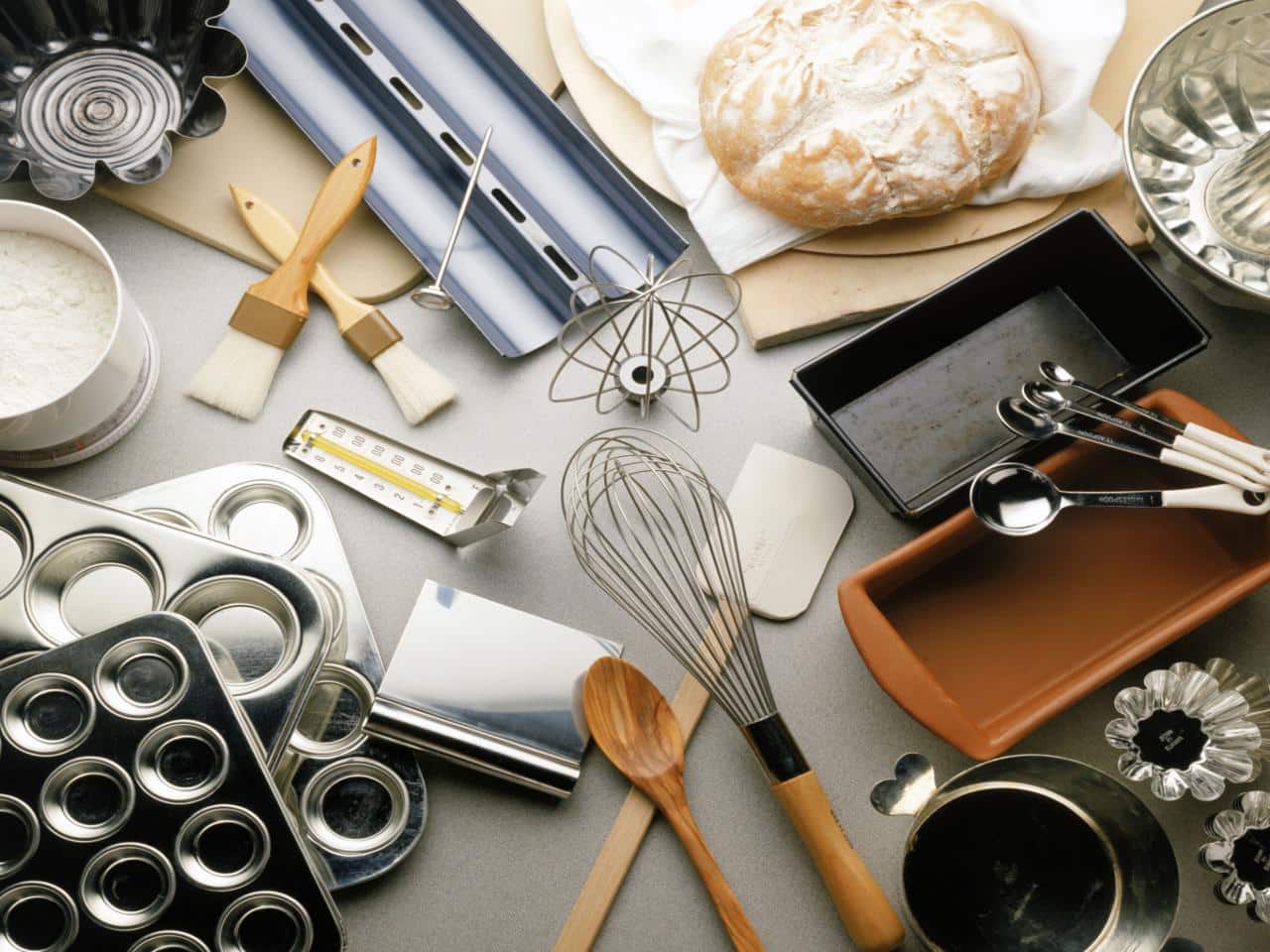 Top 5 Must-Have Utensils for Baking Enthusiasts 1 vwt tier 3 primary best comfort shoes ahuang 0889 f4c29c9b502a4ba1b8d279628d4f621d 1